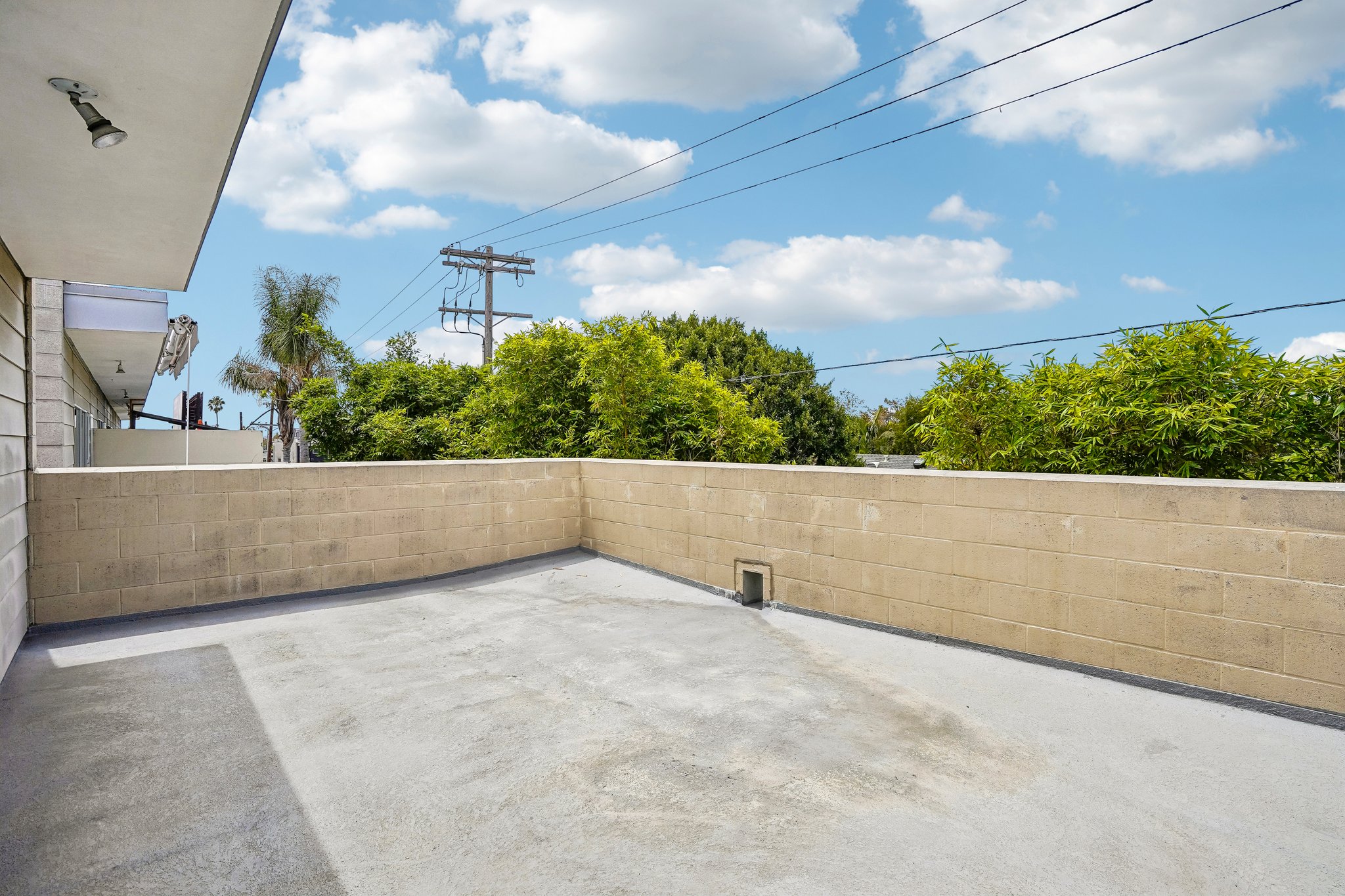 N Highland Ave 21-S1408-037.jpg