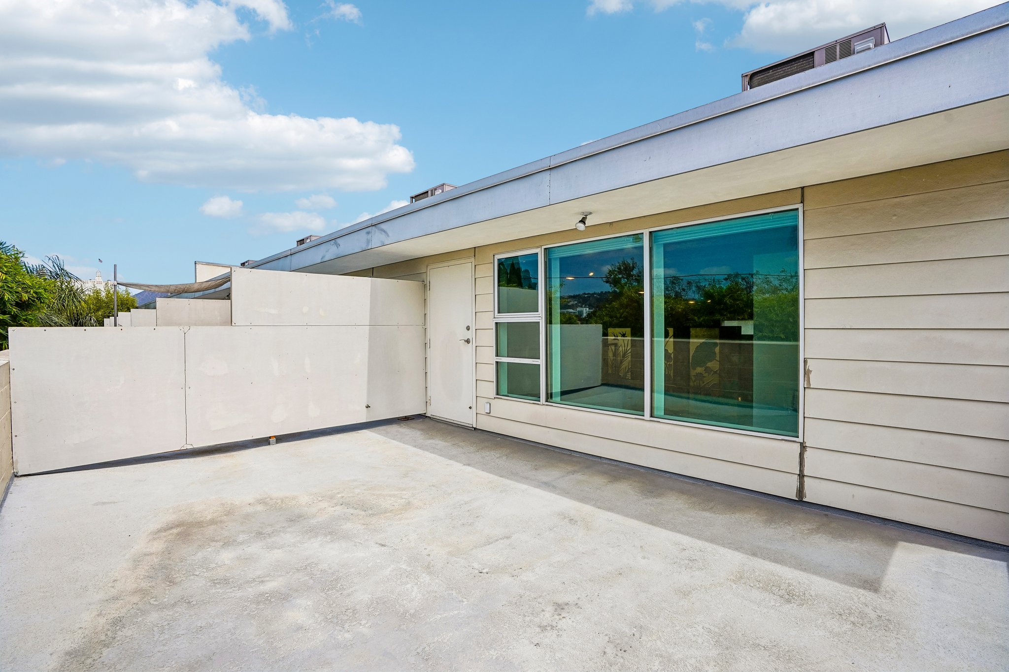 N Highland Ave 21-S1408-039.jpg
