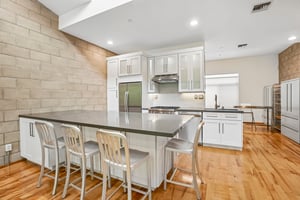 N Highland Ave 21-S1408-017.jpg