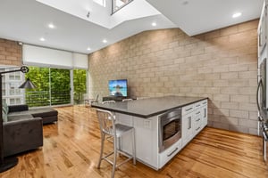 N Highland Ave 21-S1408-019.jpg