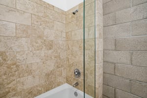 N Highland Ave 21-S1408-025.jpg