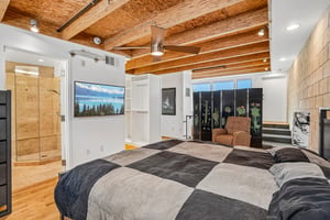 N Highland Ave 21-S1408-029.jpg