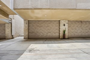 N Highland Ave 21-S1408-040.jpg