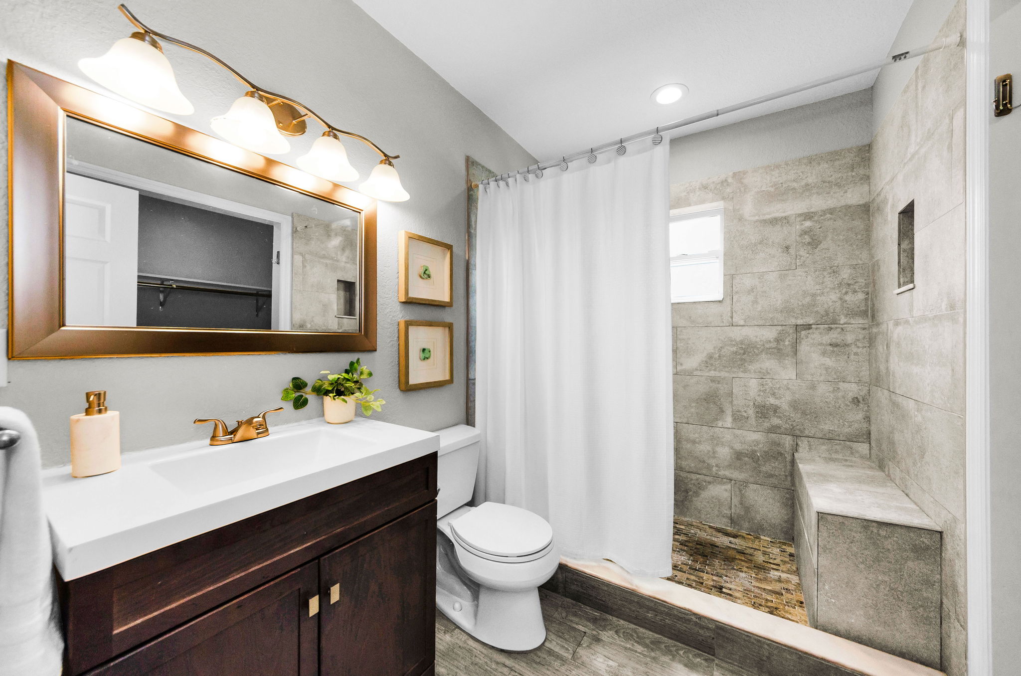Primary Bathroom 1a