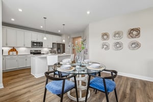 Somerset Blvd-S2205-017.jpg