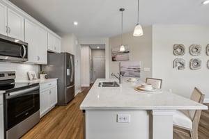 Somerset Blvd-S2205-025.jpg