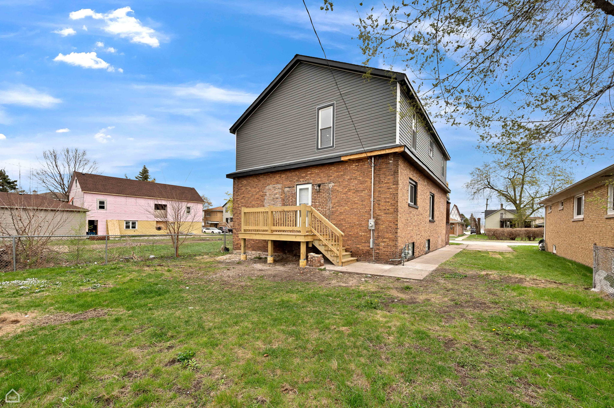 718 Greenbay Ave_003