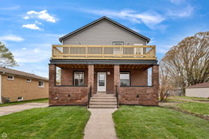 718 Greenbay Ave_001