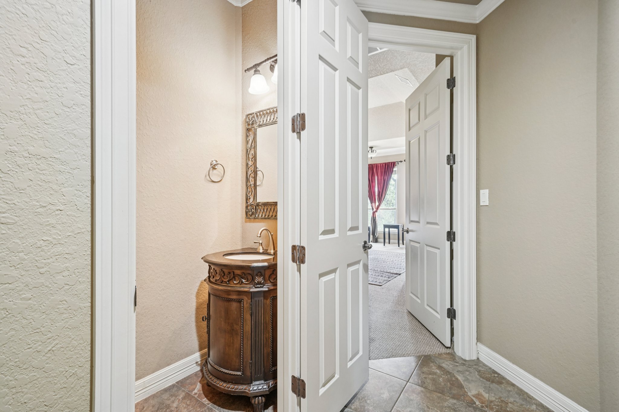 Ruidosa Downs-S1610-024.jpg