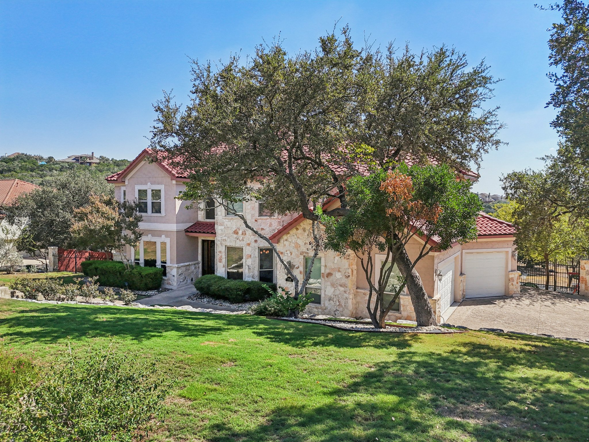 Ruidosa Downs-S1610-077.jpg