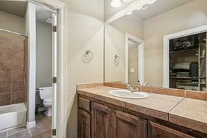 Ruidosa Downs-S1610-044.jpg