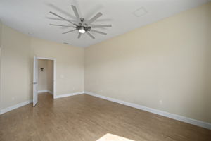  Photo 36