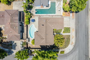 24_F8_AERIAL_718SaranacDrive_005