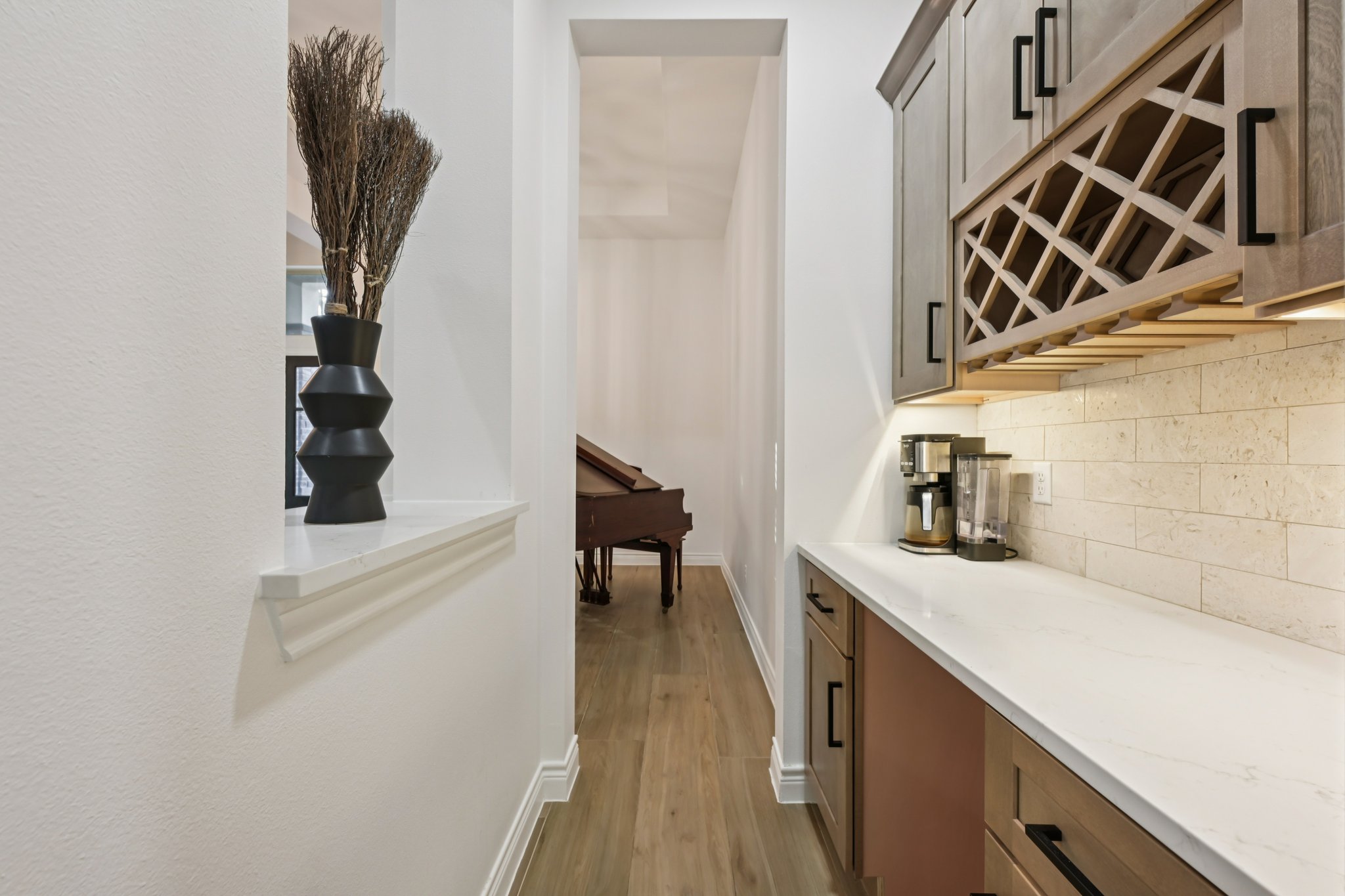 Weeping Willow Way-S0712-035.jpg