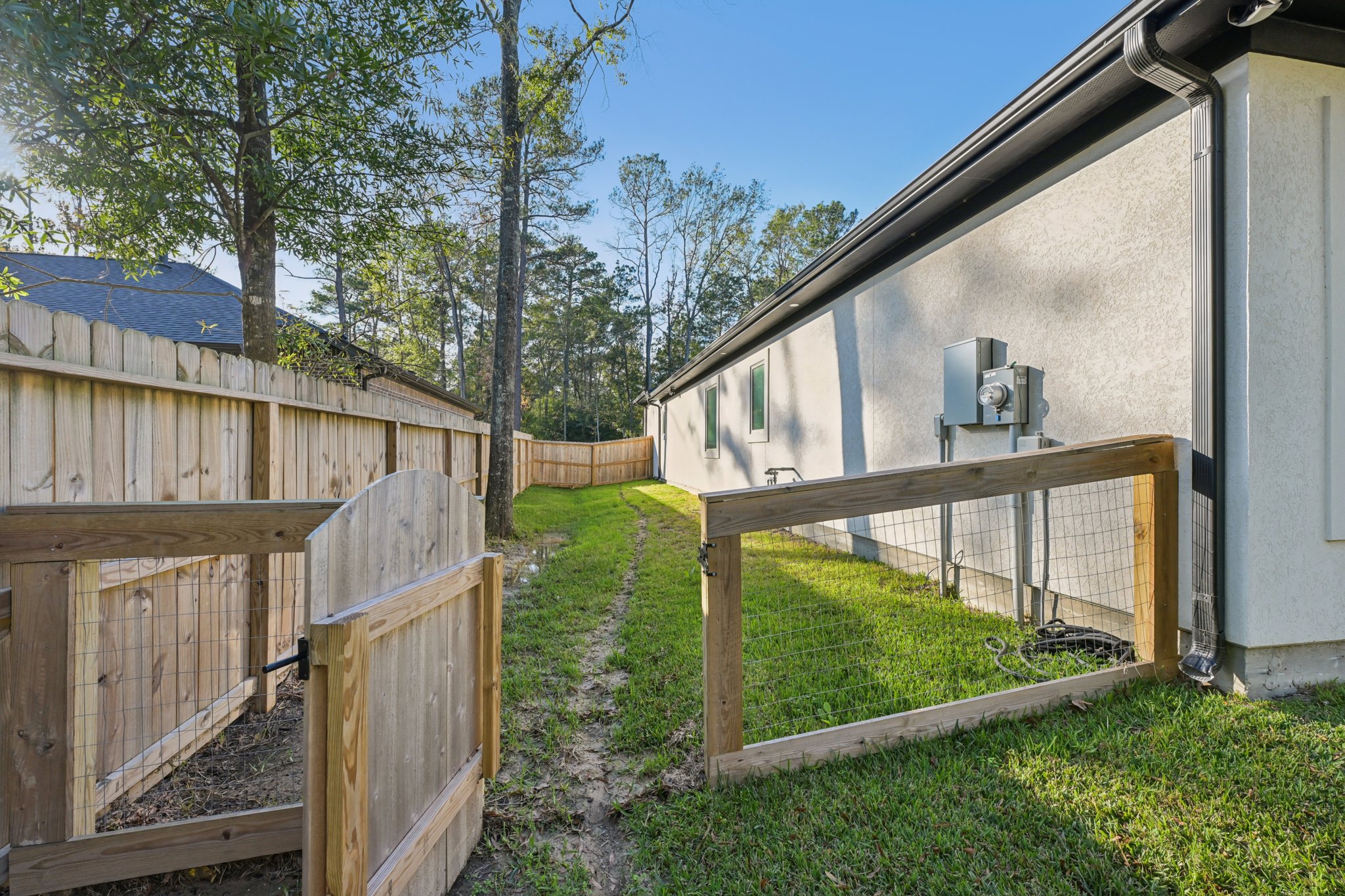 Weeping Willow Way-S0712-054.jpg