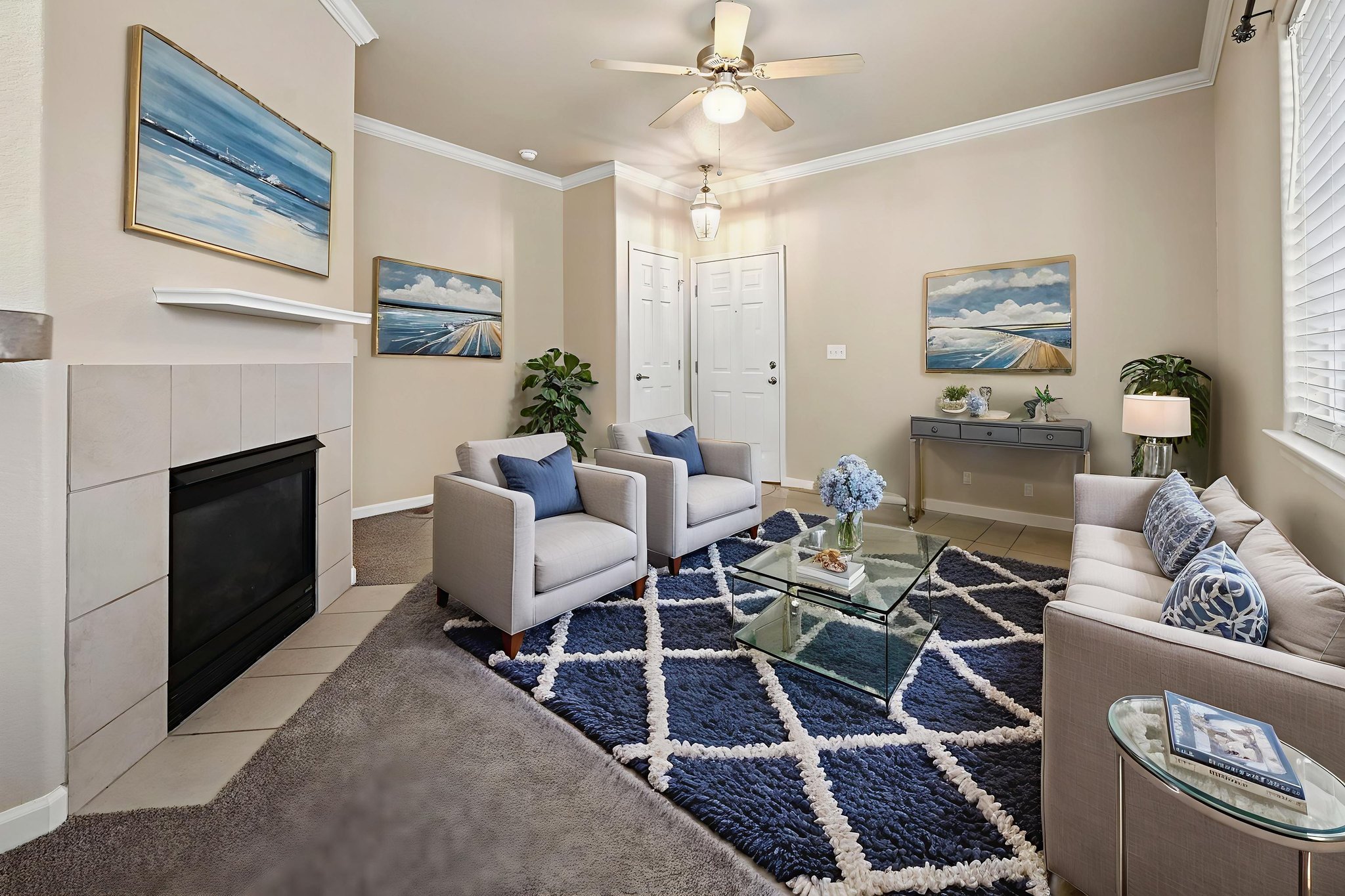 _DSC8461 virtually staged.jpeg