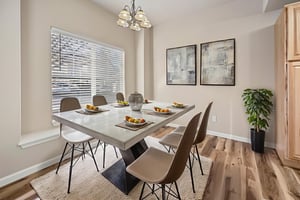 _DSC8467 virtually staged.jpeg