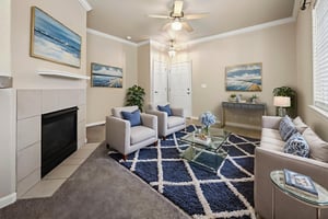 _DSC8461 virtually staged.jpeg