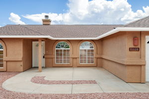 Front Patio (2)