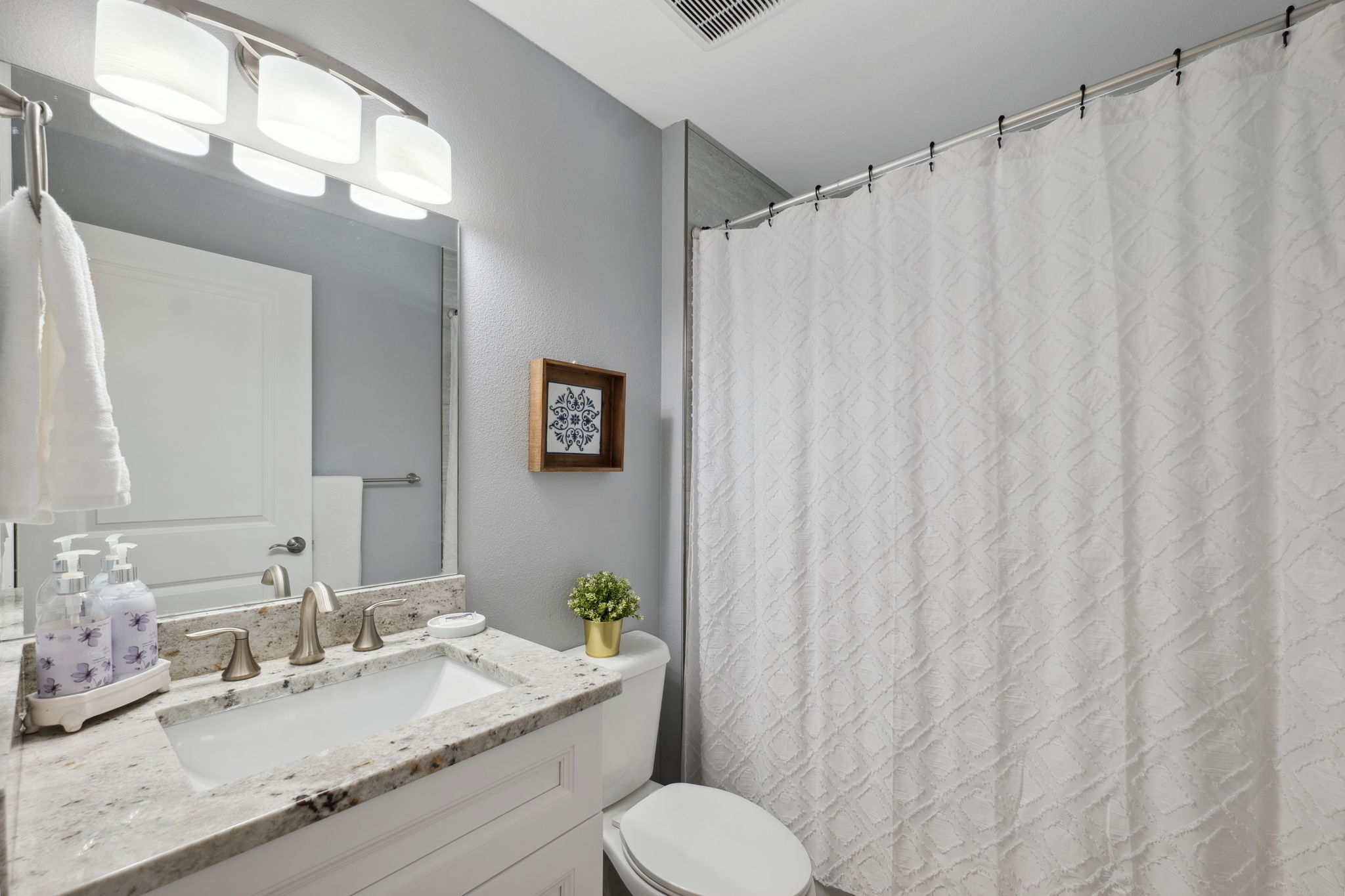 unit F bathroom