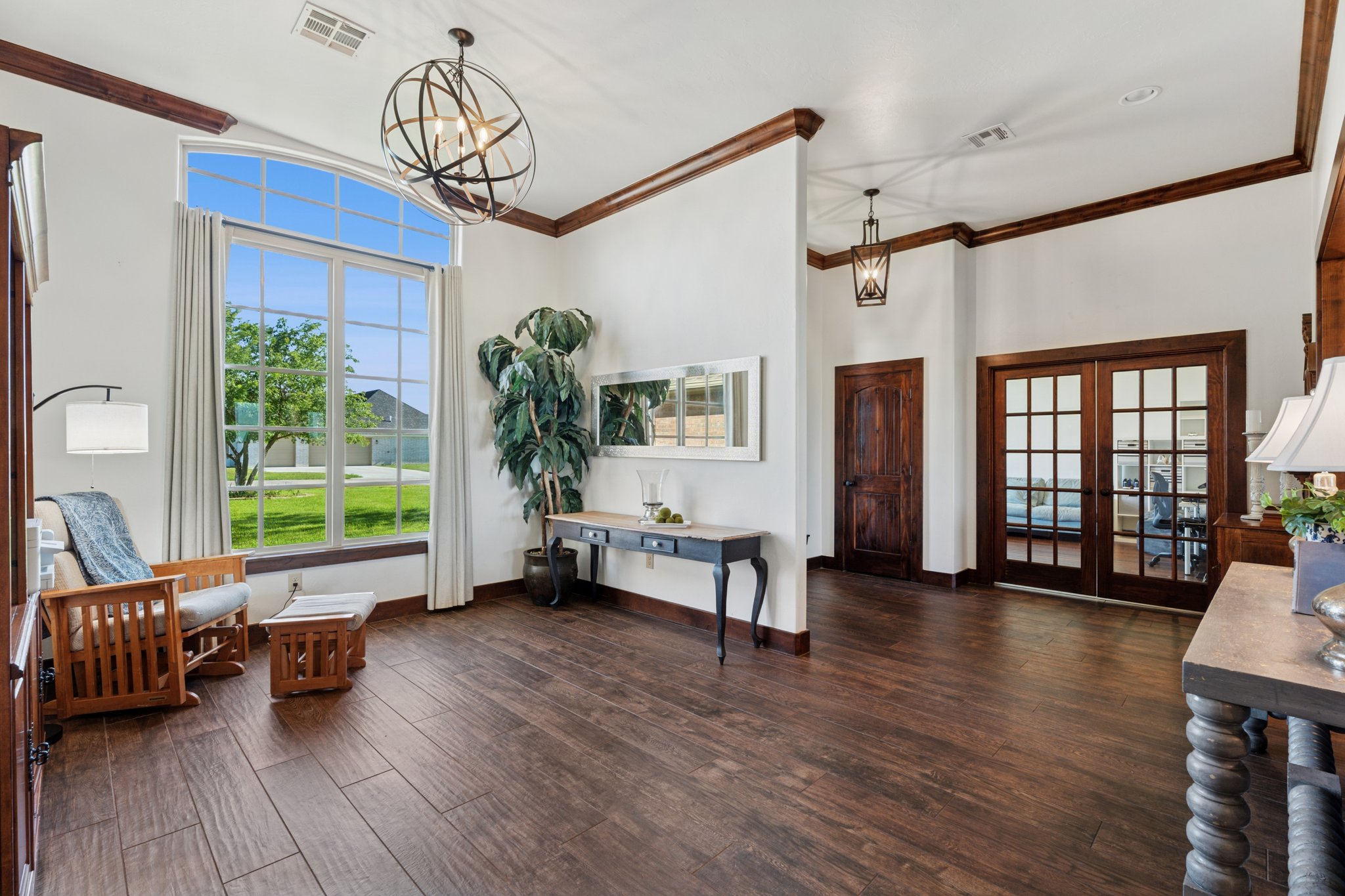 719 Karen Ave_007.jpg