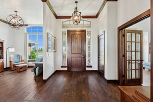 719 Karen Ave_004.jpg