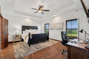 719 Karen Ave_018.jpg