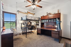 719 Karen Ave_020.jpg