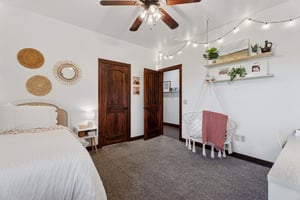 719 Karen Ave_023.jpg