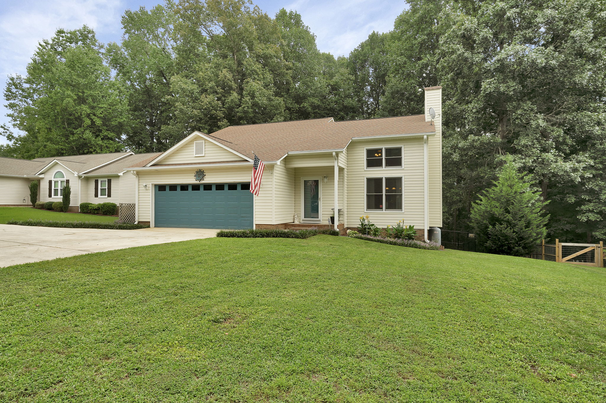  7192 Forney Hill Rd, Denver, NC 28037-8410, Lincoln County, Denver, NC 28037, US Photo 2