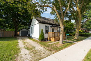  Photo 0