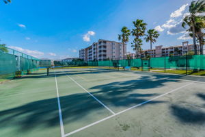 Tennis and Pickleball Courts14