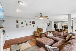 Rodney Pl-S1807-009.jpg