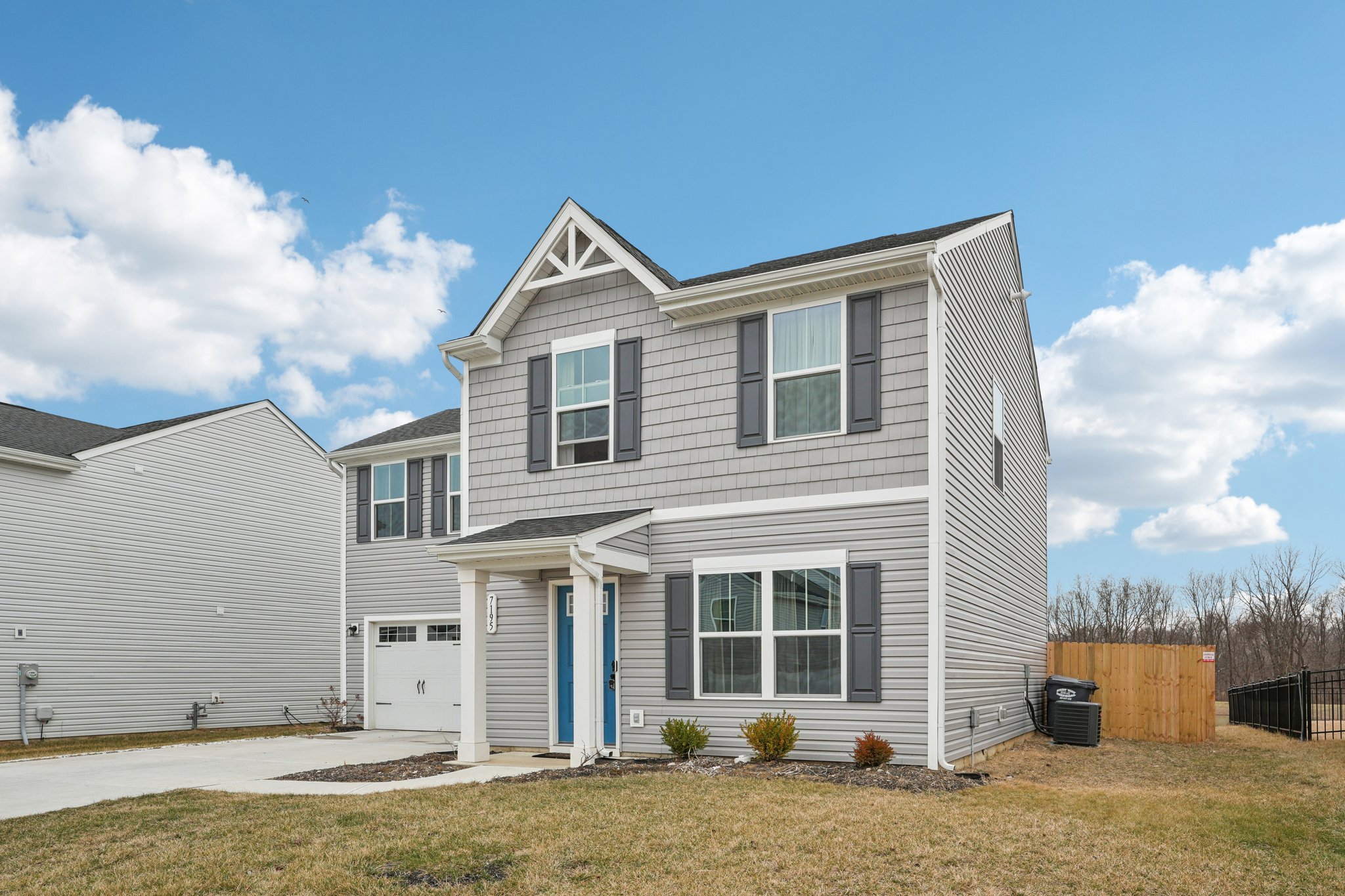 E Rising Sun Cir-S2502-002.jpg