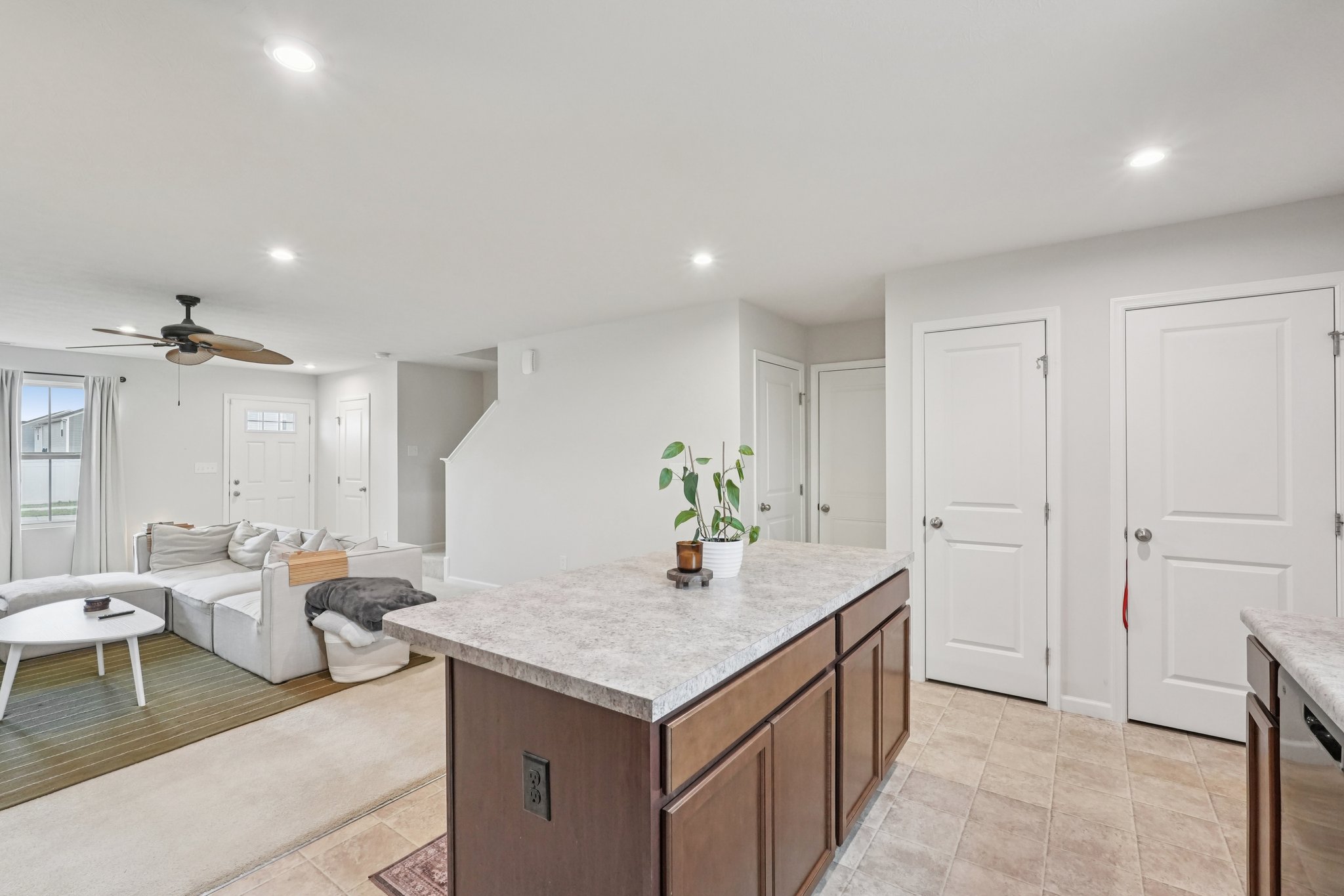 E Rising Sun Cir-S2502-013.jpg