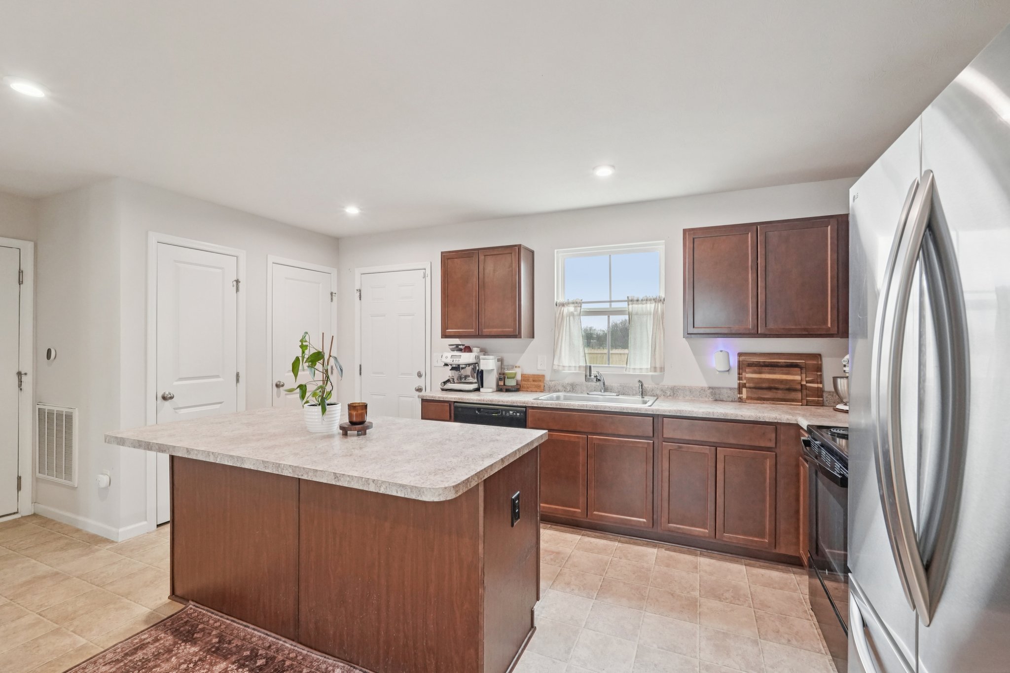 E Rising Sun Cir-S2502-017.jpg