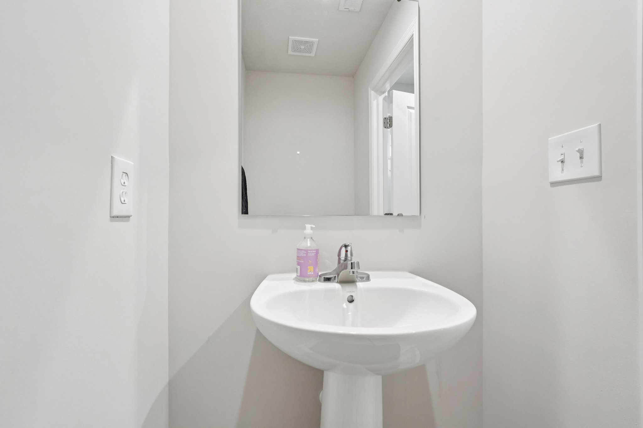 E Rising Sun Cir-S2502-046.jpg