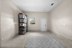  Photo 36