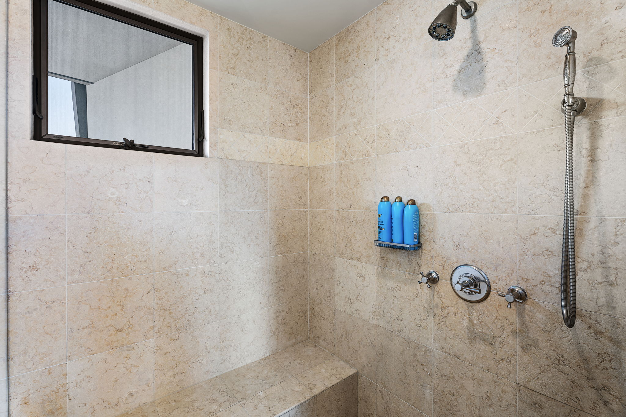 K Bathroom 1f