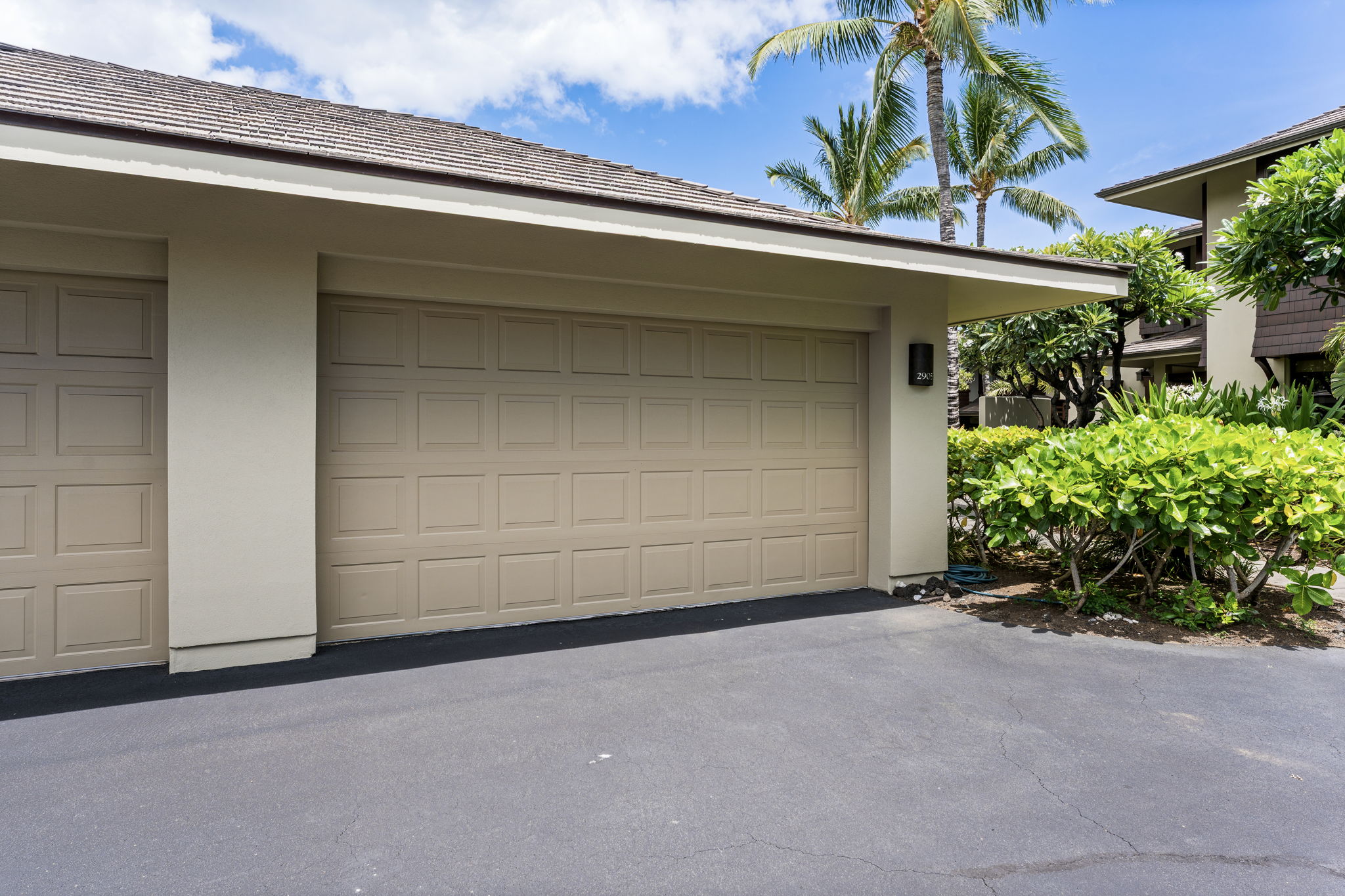 K Garage 1