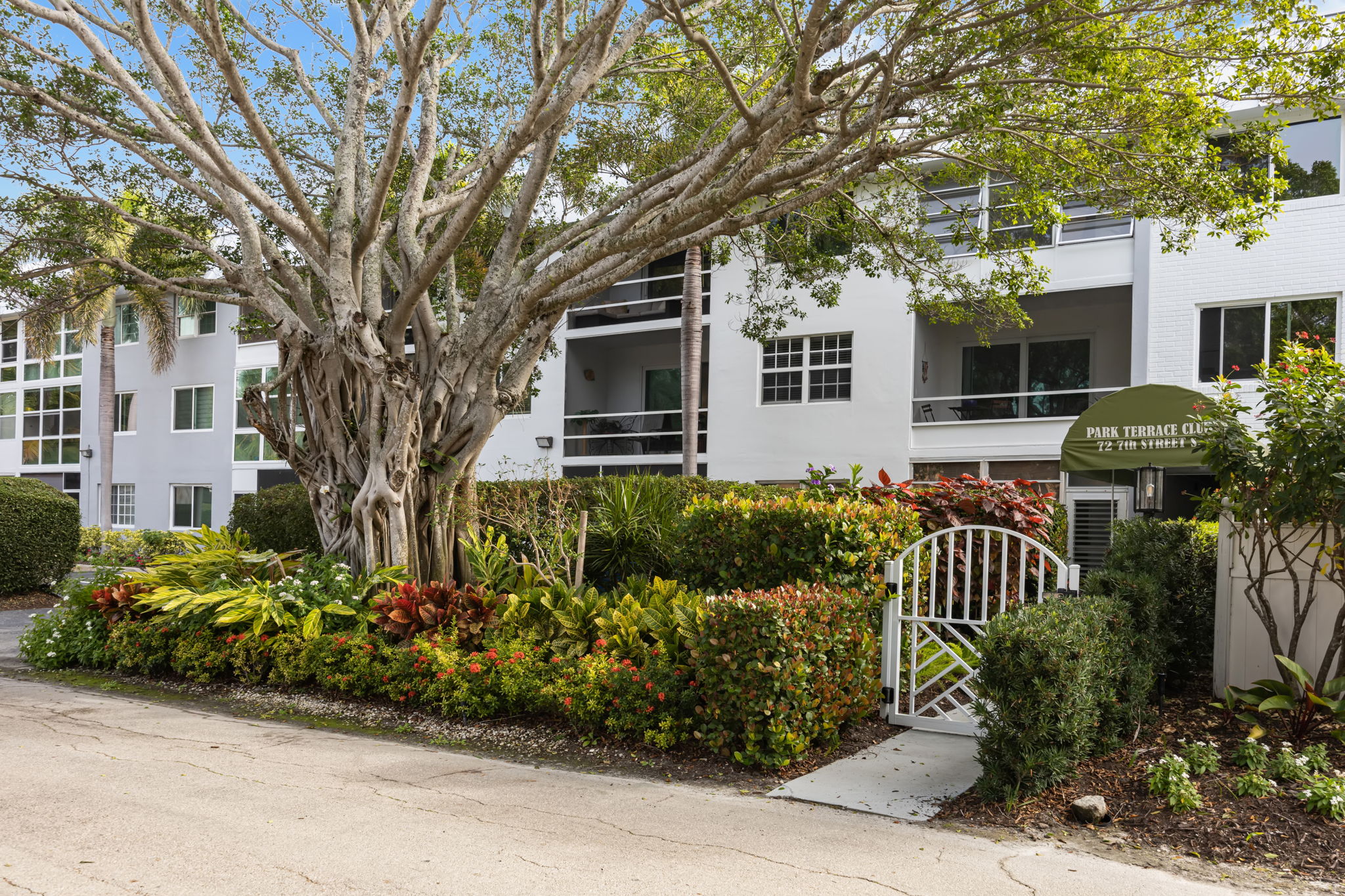 Building - Exterior Front