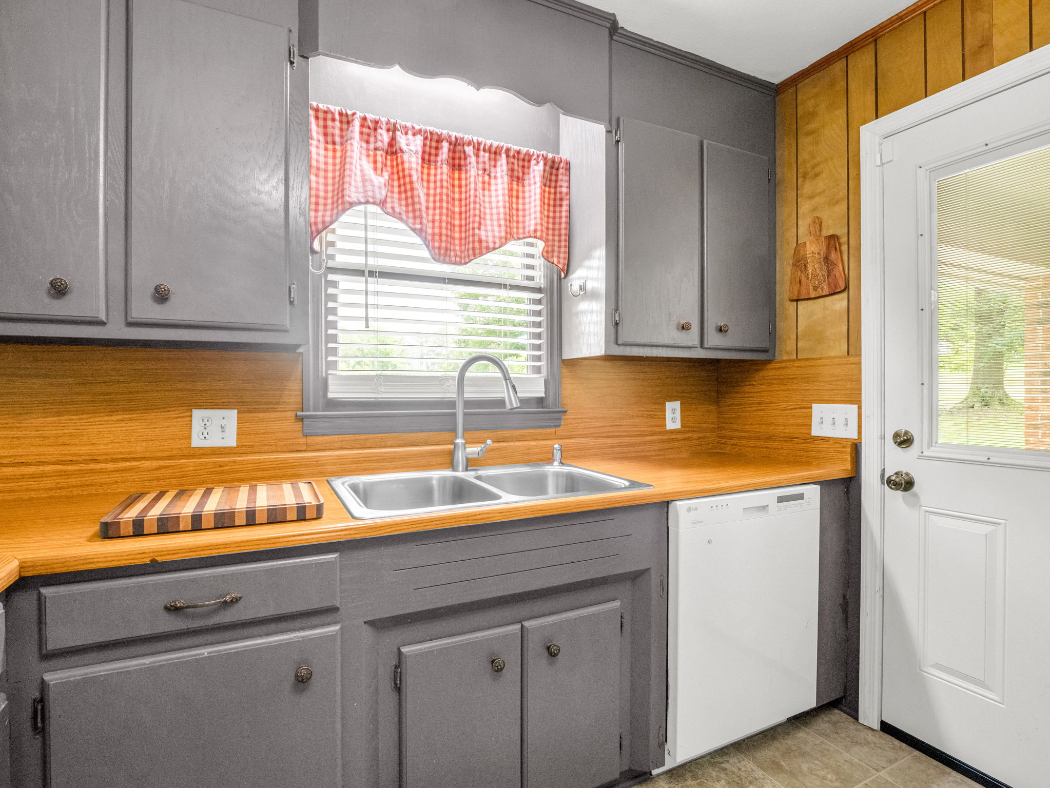  Photo 29