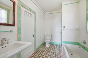  Photo 45