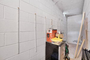  Photo 37