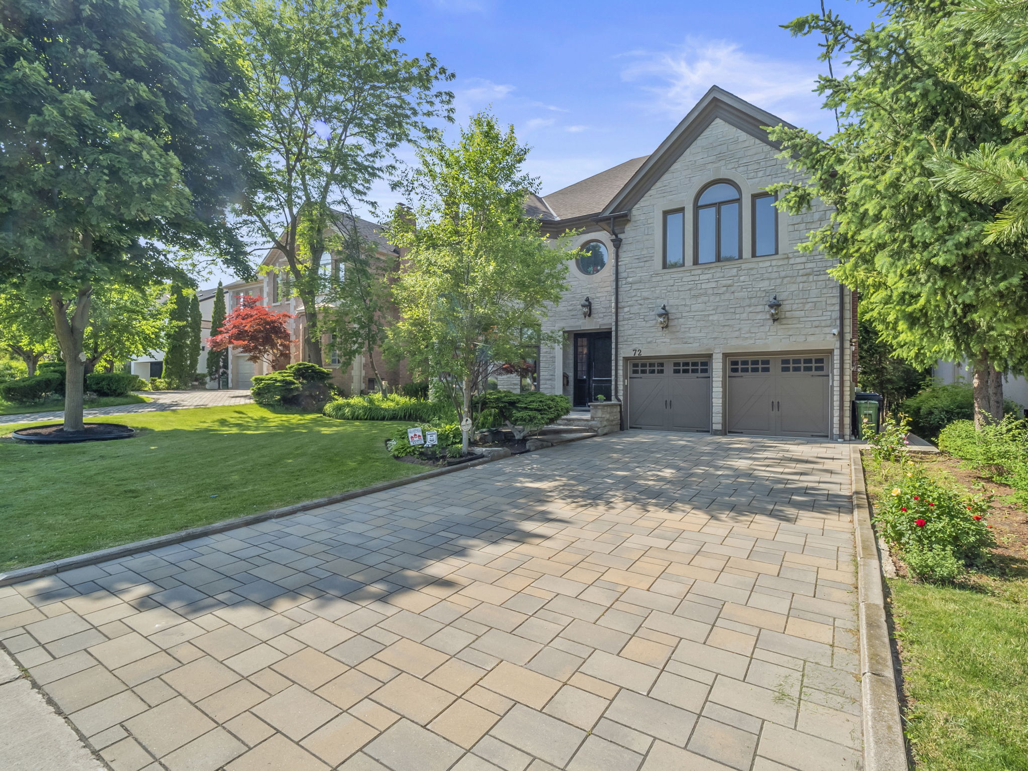 72 Gordon Rd Toronto, ON M2P 1E4