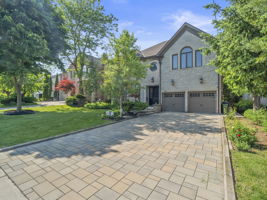 72 Gordon Rd, Toronto ON — real estate photography by Amazing Photo Video