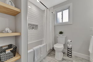  Photo 31