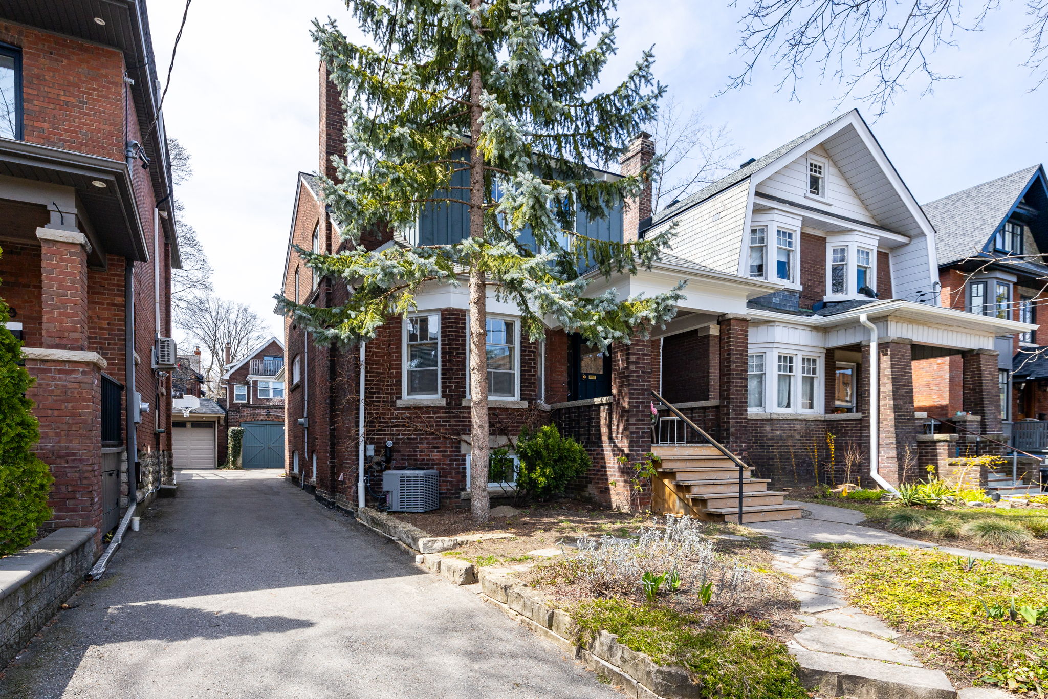Toronto property showcase — delivered property photograph 3
