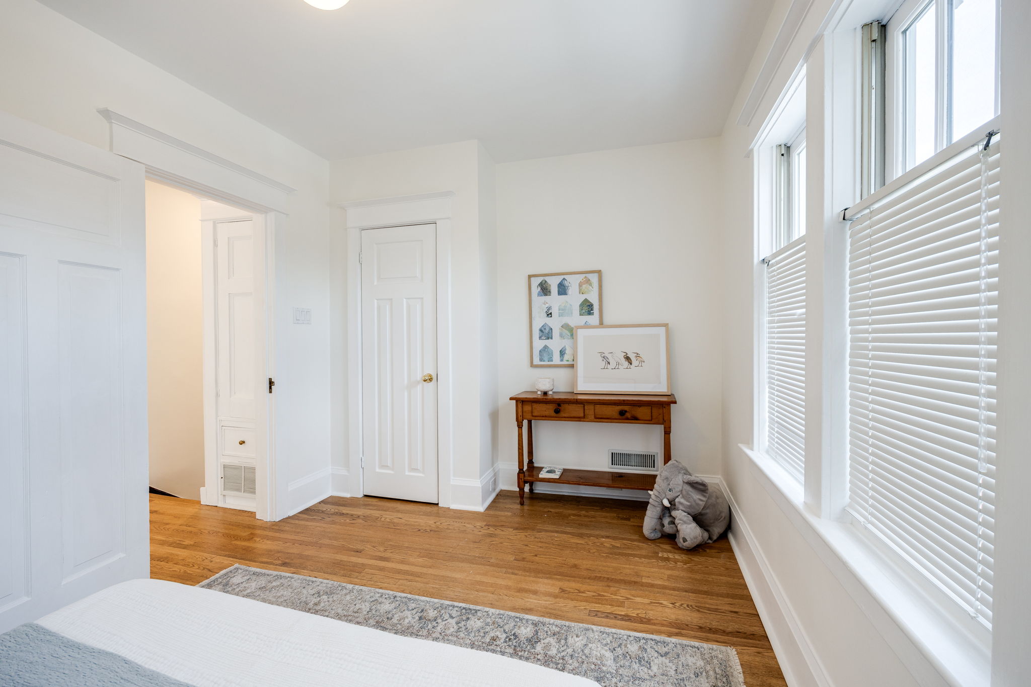 Toronto property showcase — delivered property photograph 23