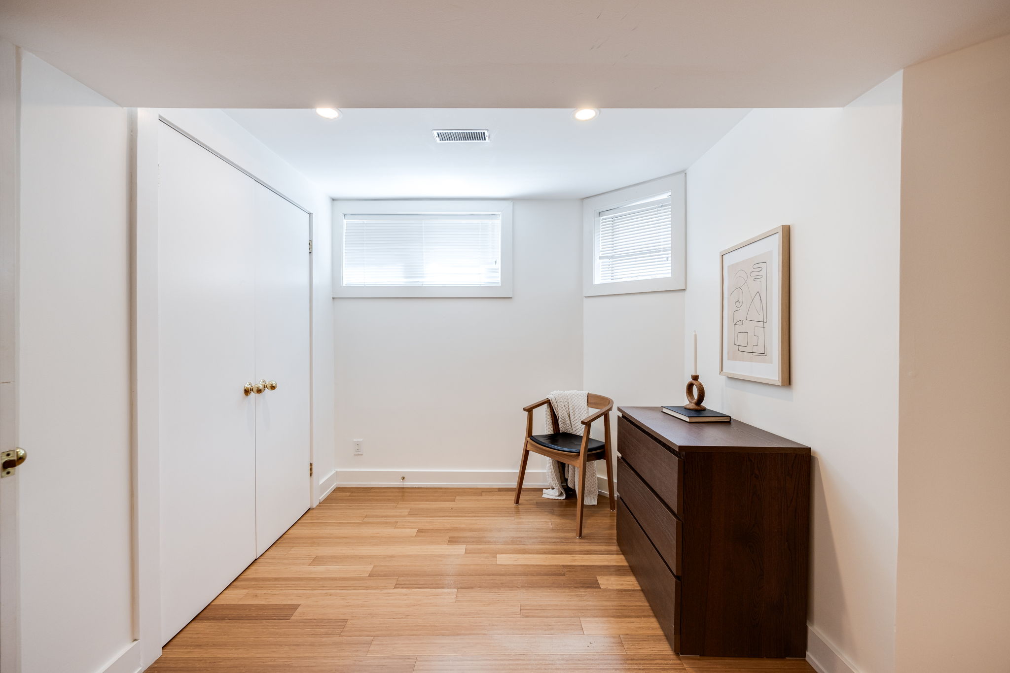 Toronto property showcase — delivered property photograph 40